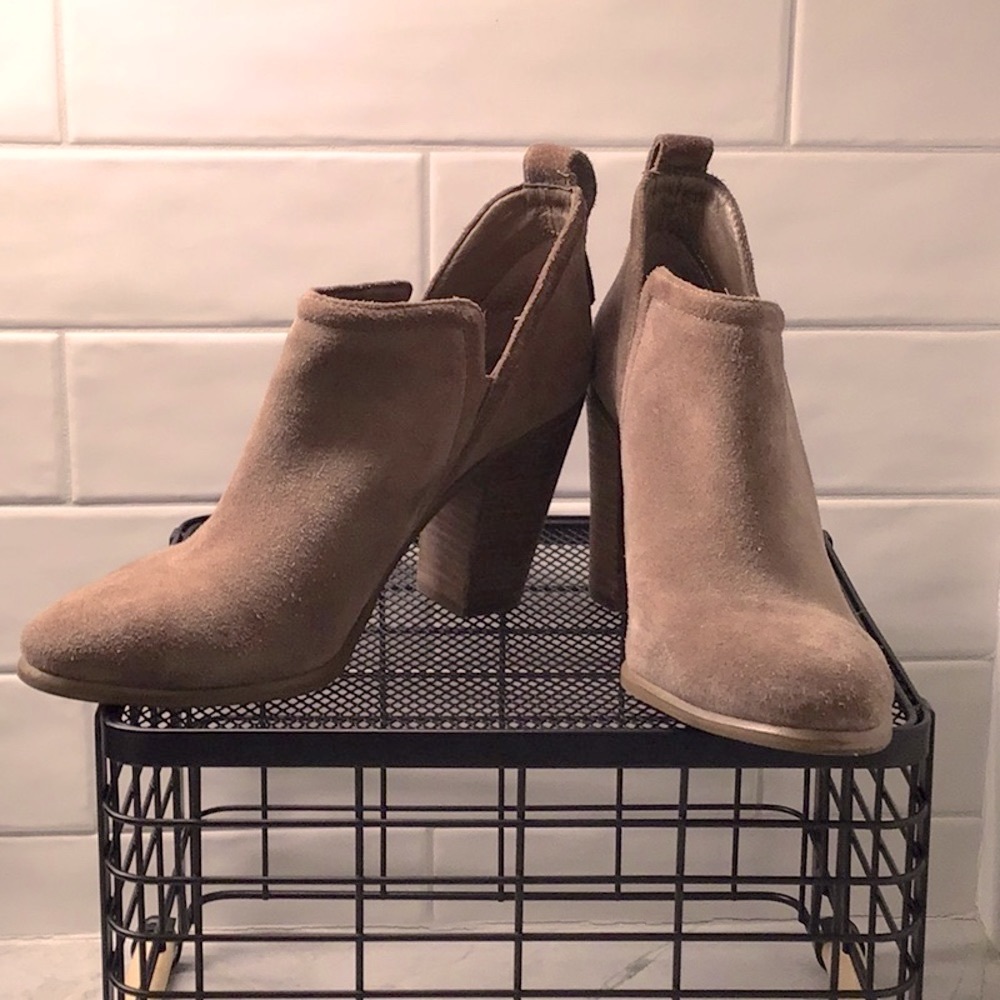 Vince Camuto tan buckskin bootie